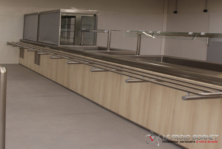 Distribution - ligne de self au Lycée Nadar Draveil